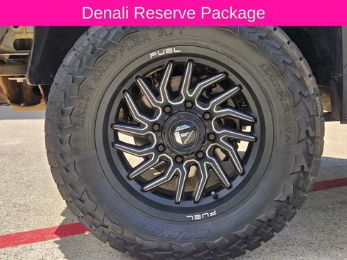 Used 2024 GMC Sierra 2500 Denali w/ Denali Reserve Package AWD/4WD image 12