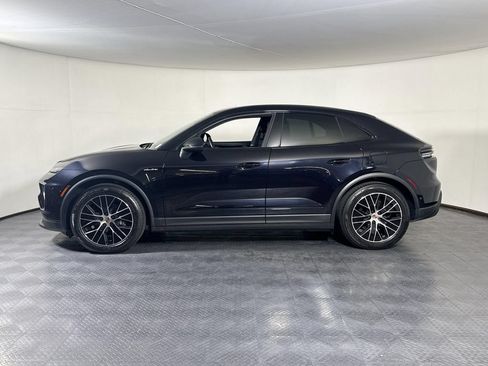 Certified 2025 Porsche Macan Electric RWD image 2