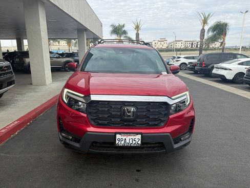 Used 2024 Honda Passport EX-L image 3