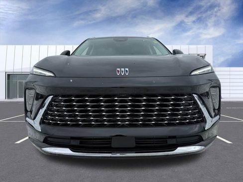 Used 2025 Buick Envision Avenir image 7