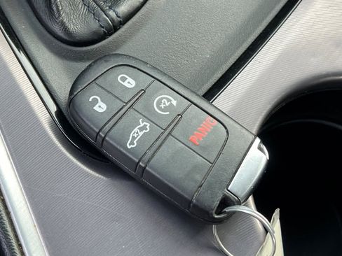 Used 2022 Dodge Challenger GT w/ Plus Package image 22