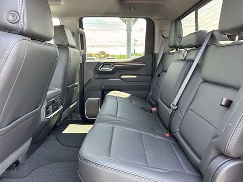 New 2026 GMC Sierra 1500 Denali AWD/4WD image 9
