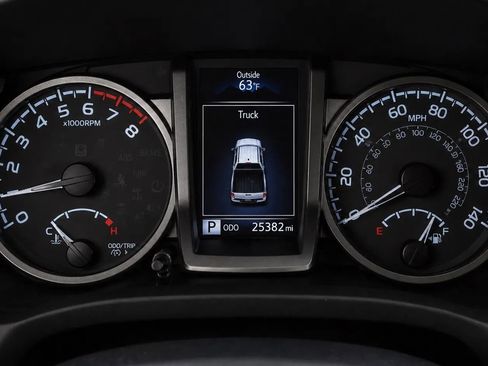 Used 2023 Toyota Tacoma TRD Sport w/ TRD Premium Sport Package AWD/4WD image 11