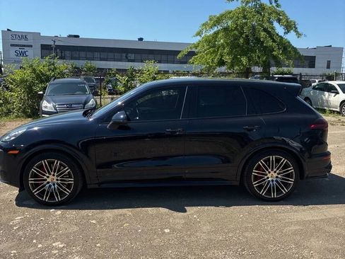 Used 2016 Porsche Cayenne GTS AWD/4WD image 3