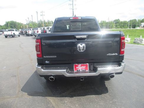 Used 2021 RAM 1500 Laramie AWD/4WD image 7