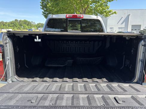 Used 2024 GMC Canyon Denali AWD/4WD image 33