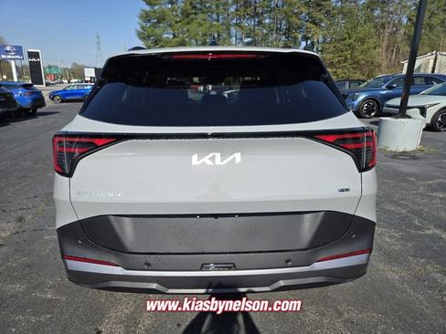 New 2026 Kia Sportage EX AWD/4WD image 6
