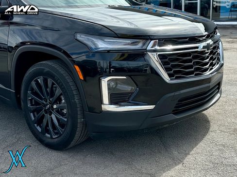 Used 2023 Chevrolet Traverse RS w/ LPO, Floor Liner Package AWD/4WD image 10
