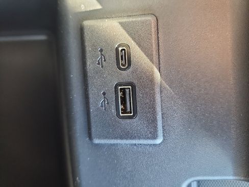 New 2026 GMC Sierra 1500 SLT w/ SLT Premium Package image 25