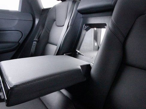 Certified 2025 Volvo XC60 B5 Plus image 24