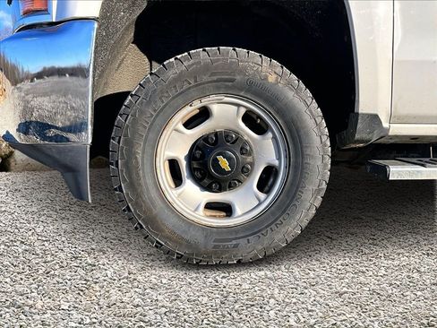 Used 2019 Chevrolet Silverado 2500 W/T w/ WT Convenience Package image 6