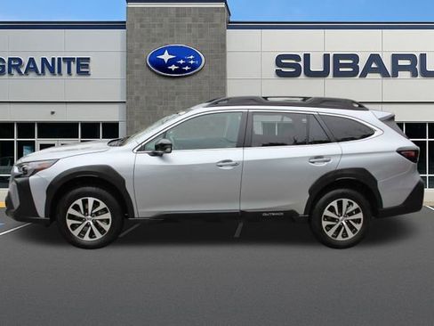 Certified 2025 Subaru Outback Premium image 7