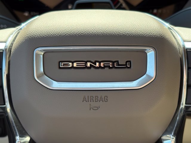 New 2026 GMC Yukon Denali w/ Denali Reserve Package AWD/4WD image 33