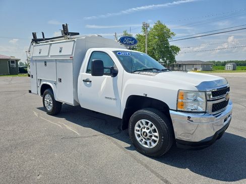 Used 2014 Chevrolet Silverado 3500 W/T RWD image 4