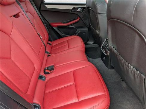 Used 2020 Porsche Macan S w/ Premium Package Plus image 22