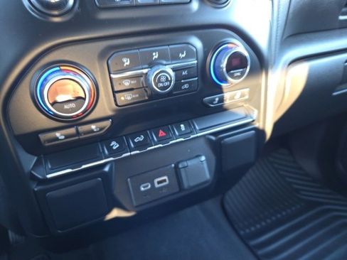 Used 2022 Chevrolet Silverado 1500 RST w/ Z71 Off-Road Package image 21