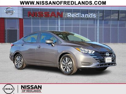 New 2025 Nissan Versa SV w/ Trunk Package