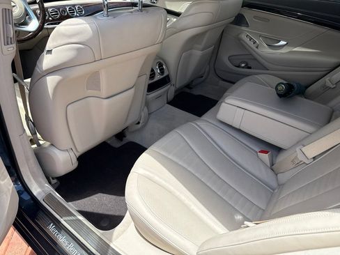Used 2020 Mercedes-Benz S 560 Sedan image 5
