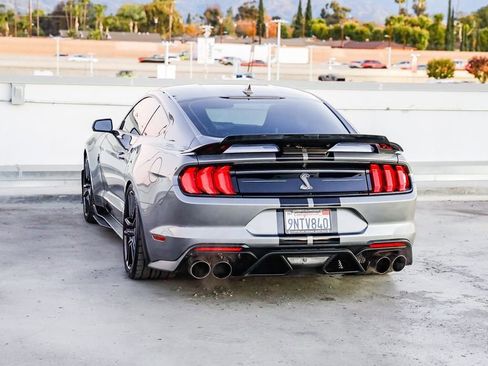 Used 2021 Ford Mustang Shelby GT500 w/ Technology Package image 7
