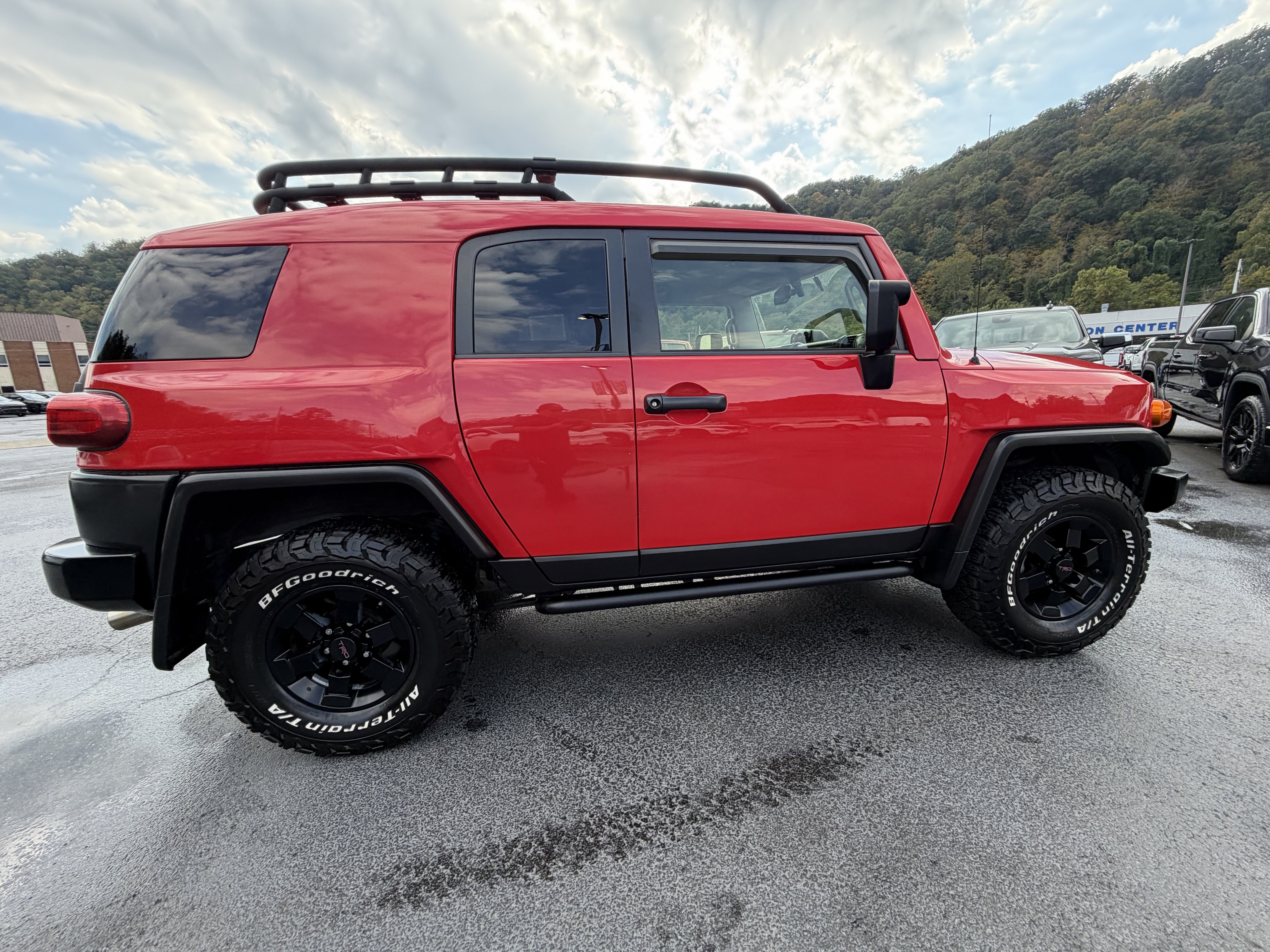 Used 2012 Toyota FJ Cruiser 4WD w/ Trail Teams Special Edition image 8