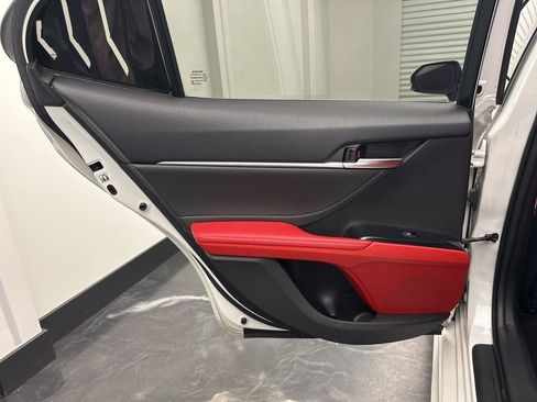 Used 2018 Toyota Camry XSE w/ Driver Assist Package image 14