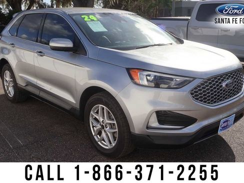 Used 2024 Ford Edge SEL image 5