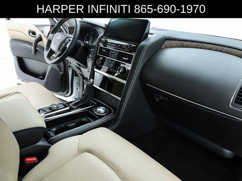 Used 2024 INFINITI QX80 Premium Select w/ Cargo Package image 76