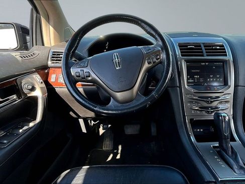 Used 2013 Lincoln MKX AWD image 8