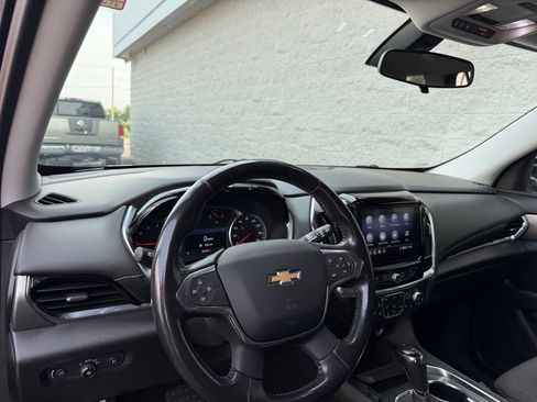 Used 2020 Chevrolet Traverse LT AWD/4WD image 11