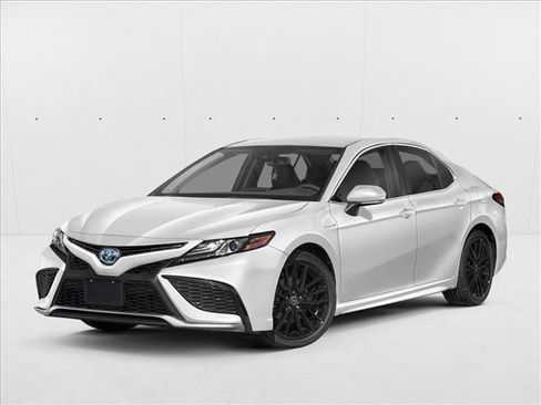 Used 2022 Toyota Camry XSE w/ Navigation Upgrade Package FWD image 1