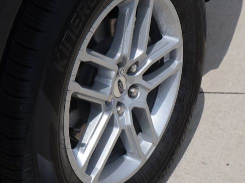 New 2026 Ford Explorer Active AWD/4WD image 39