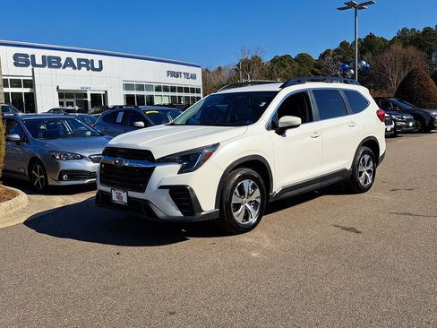 Certified 2024 Subaru Ascent Premium w/ Convenience Package image 2