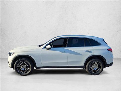 Used 2026 Mercedes-Benz GLC 300 image 5