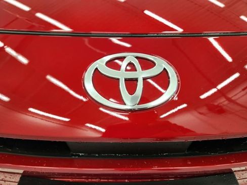 New 2026 Toyota Prius LE FWD image 11