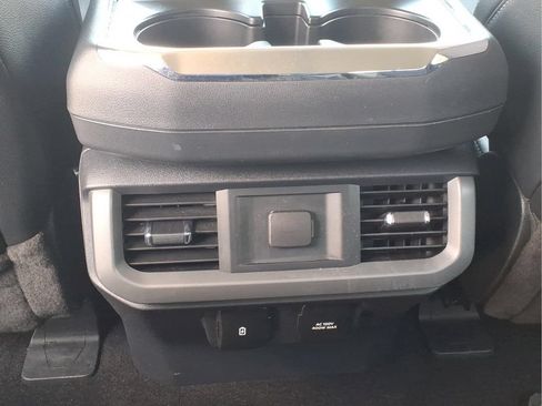 Used 2022 Ford F150 Lariat AWD/4WD image 19