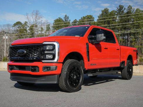 New 2026 Ford F250 Lariat w/ Black Appearance Package AWD/4WD image 8