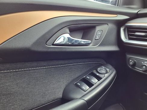 Used 2023 Chevrolet TrailBlazer ACTIV w/ Convenience Package image 19