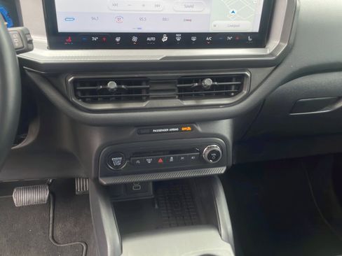 Certified 2025 Ford Bronco Sport Outer Banks w/ Outer Banks Tech Package+ AWD/4WD image 22
