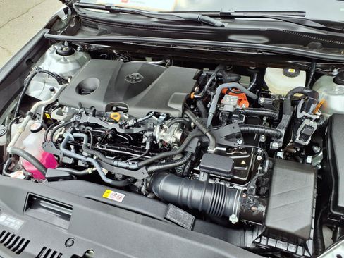 Certified 2025 Toyota Camry LE FWD image 8