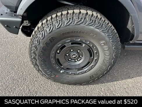 New 2025 Ford Bronco Badlands image 10