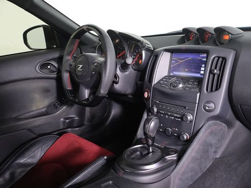 Used 2016 Nissan 370Z NISMO RWD image 22