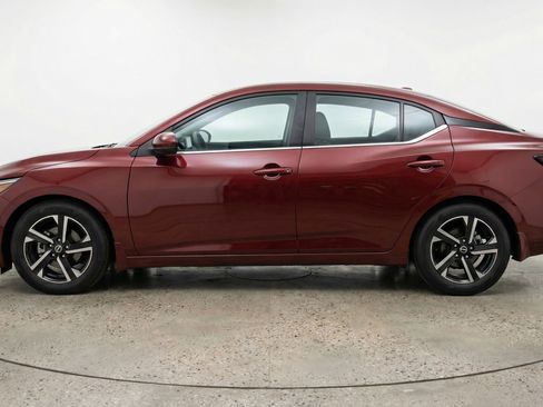 Used 2025 Nissan Sentra SV FWD image 5