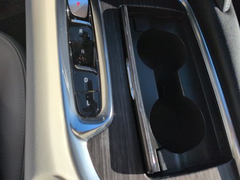 Used 2023 Buick Enclave Avenir w/ Avenir Technology Package image 33