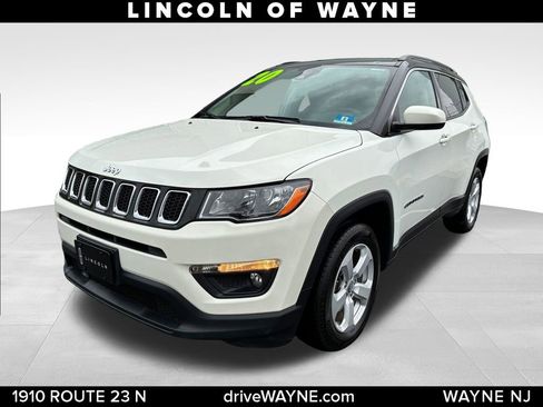 Used 2020 Jeep Compass Latitude w/ Popular Equipment Group AWD/4WD image 1
