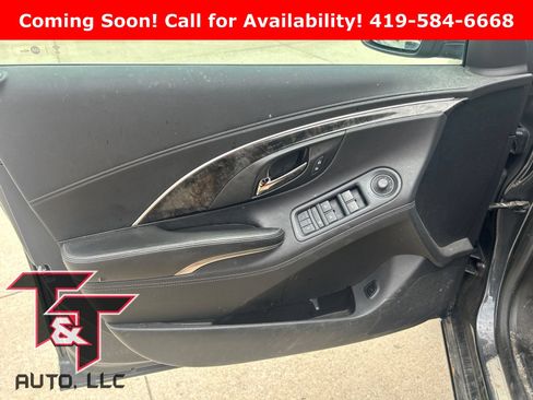 Used 2016 Buick LaCrosse Leather FWD image 5