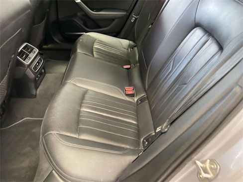 Used 2024 Audi A6 Premium Plus image 17