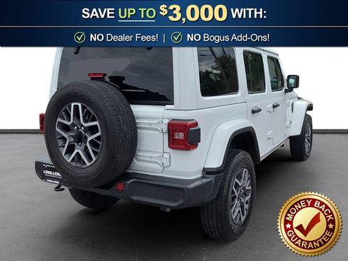 Used 2025 Jeep Wrangler Unlimited Sahara AWD/4WD image 7