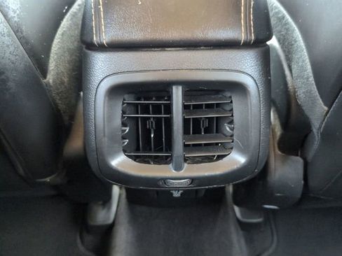 Used 2018 Jeep Cherokee Limited image 20