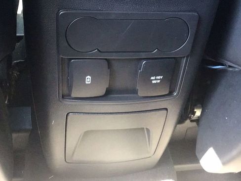 Certified 2022 Ford Explorer Limited w/ Equipment Group 301A image 19