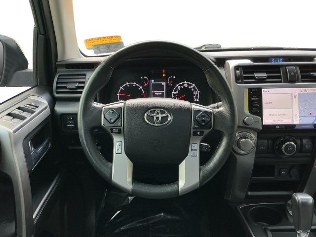Used 2020 Toyota 4Runner SR5 Premium w/ Moonroof Package AWD/4WD image 13